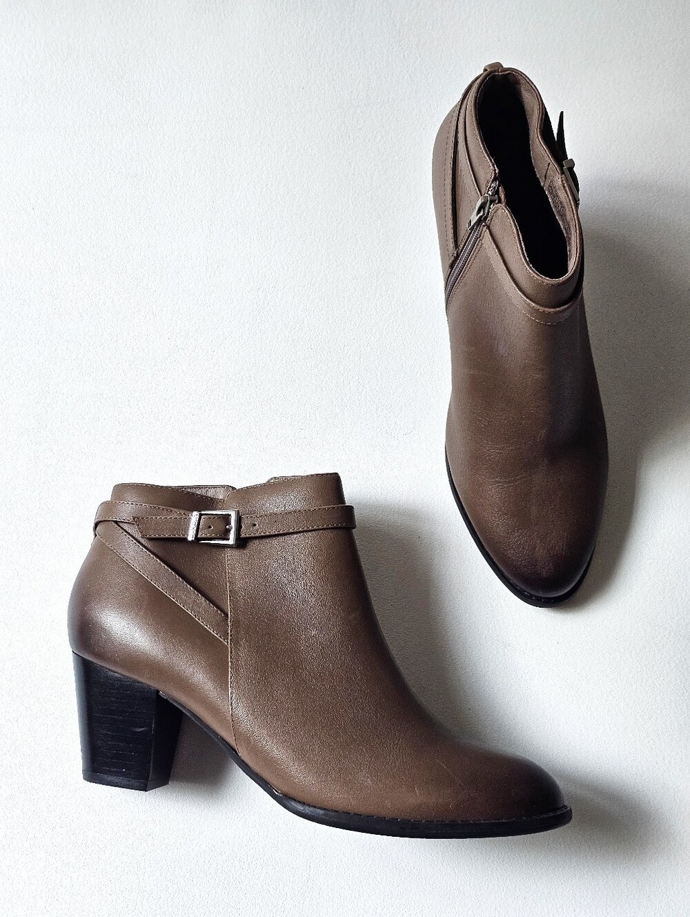 Vionic Uptown Leather Ankle Boots Taupe Buckle Block Heel Comfort Booties 9.5 W